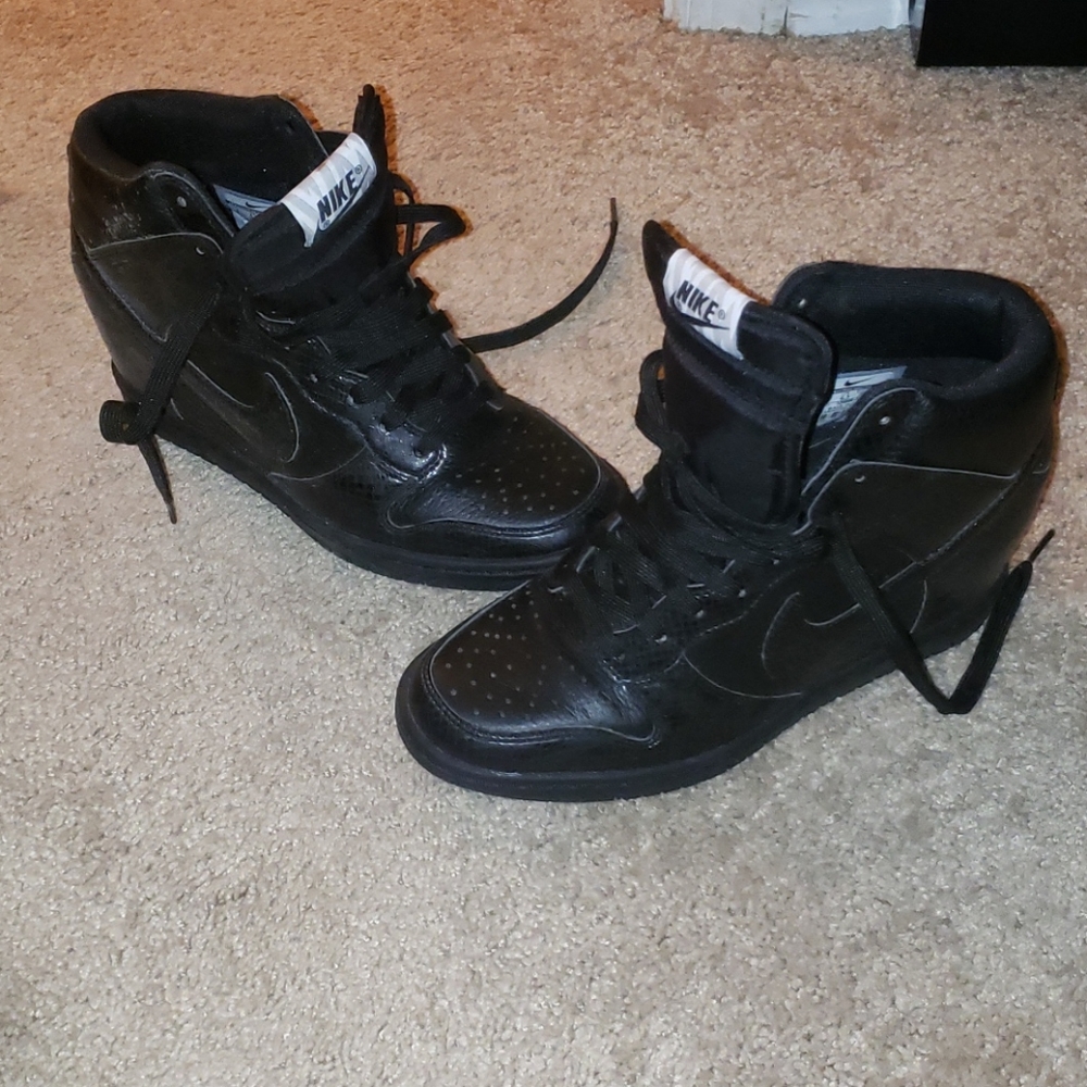 Hightop Wedge Nikes